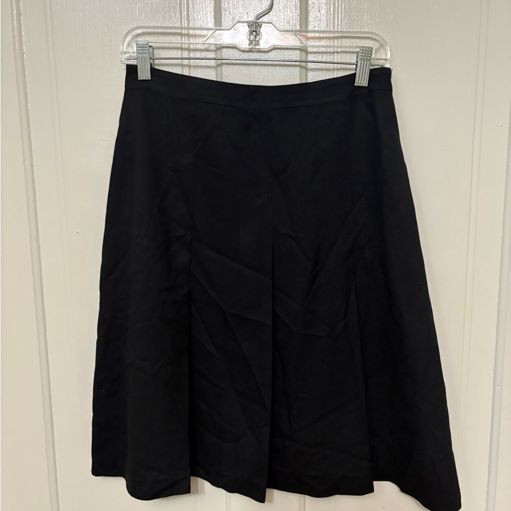 Ann Taylor Black Knee-Length A-Line Pleated Skirt